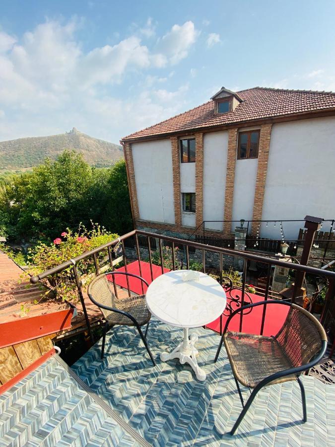 Tatin - Hotel & Cafe In Mtsʼkhetʼa Exterior foto